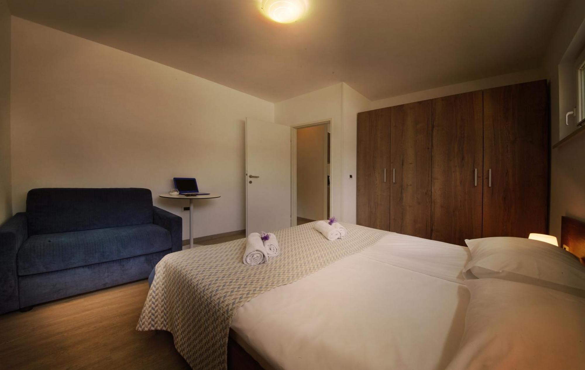 Adria Apartments - Hotel & Resort Adria アンカラン エクステリア 写真