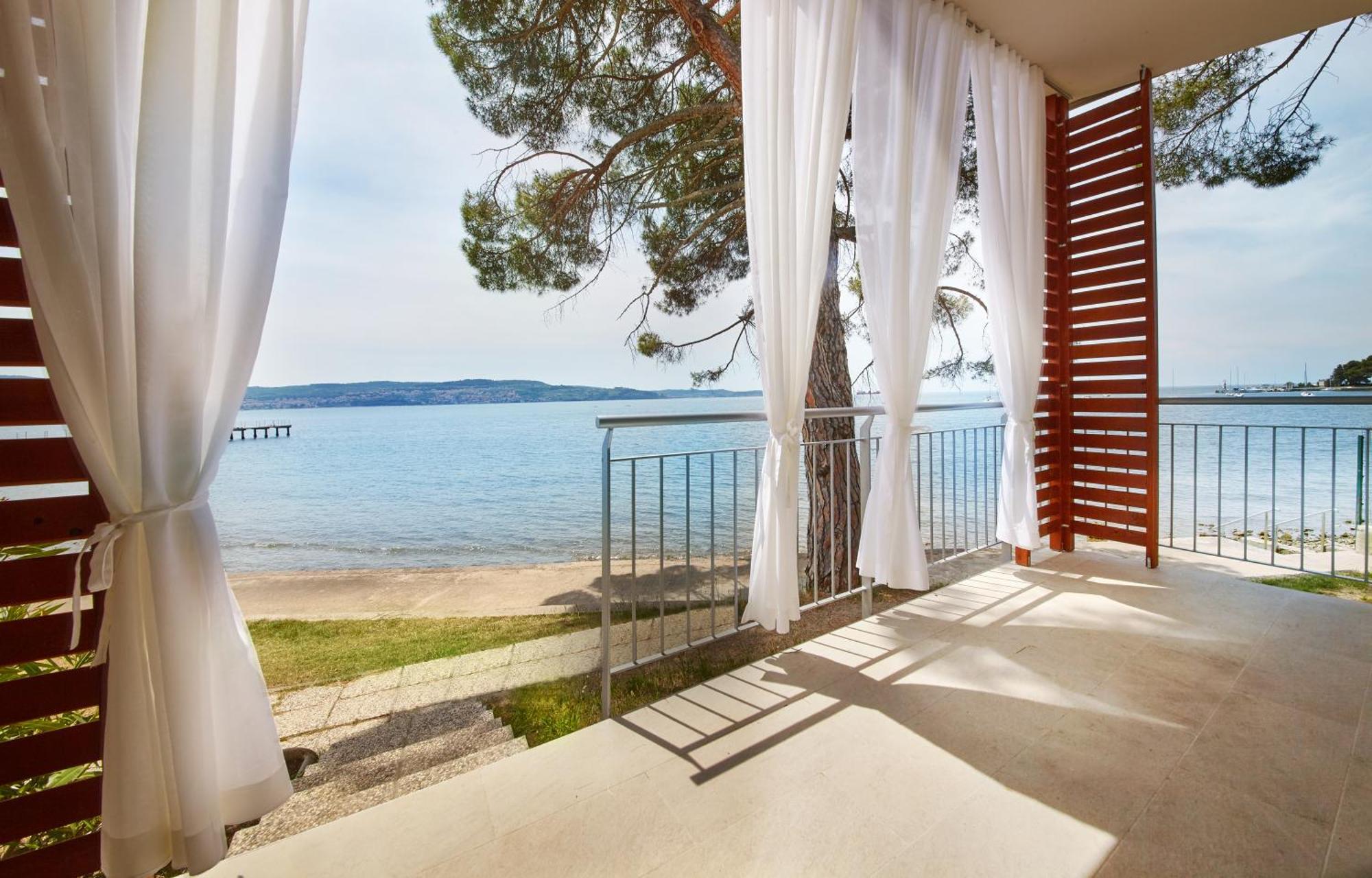 Adria Apartments - Hotel & Resort Adria アンカラン エクステリア 写真