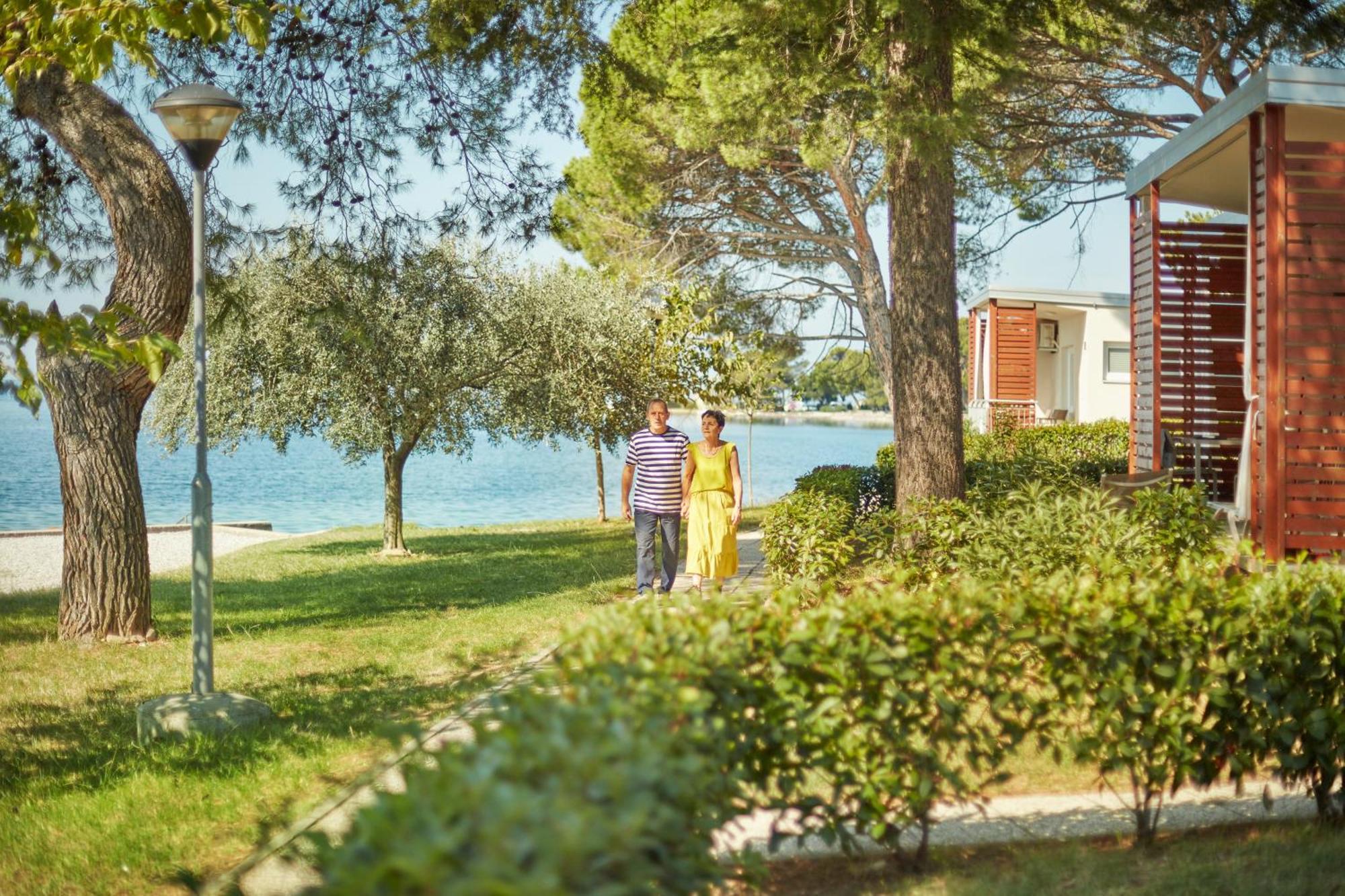 Adria Apartments - Hotel & Resort Adria アンカラン エクステリア 写真