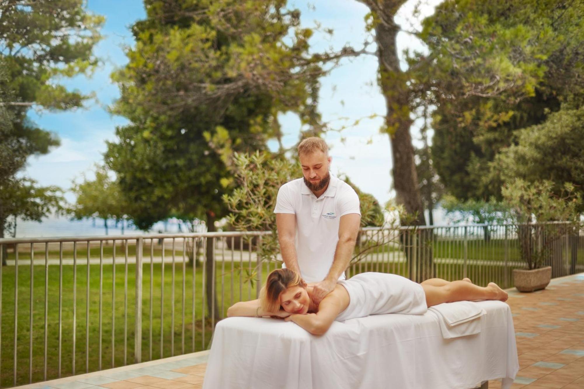 Adria Apartments - Hotel & Resort Adria アンカラン エクステリア 写真